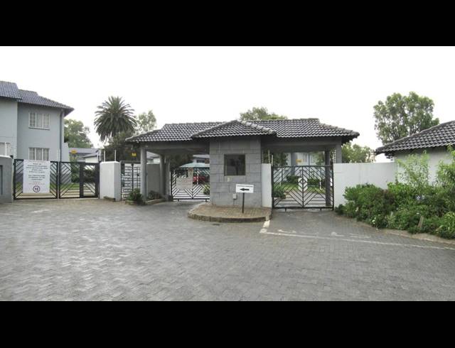 1 BEDROOM APARTMENT FOR SALE IN SHARONLEA